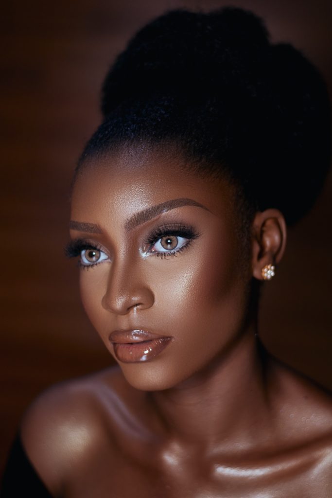 peau noir foncé maquillage