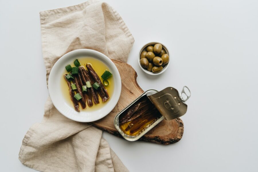 Anchois à la sicilienne : huile d’olive et fromage