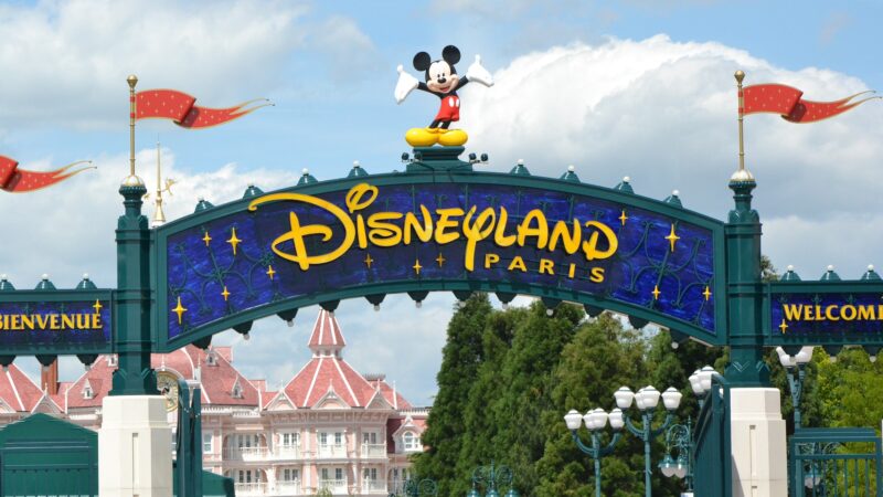 Disneyland Paris rouvre ses portes !