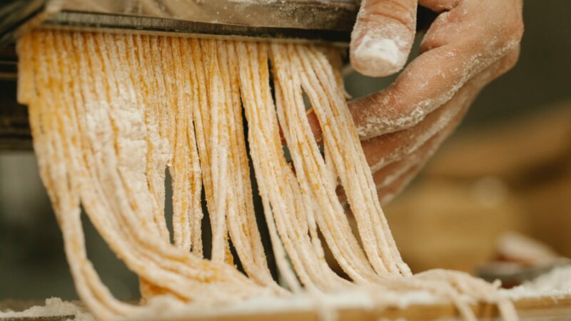 Spaghetti au radicchio rosso et jambon italien